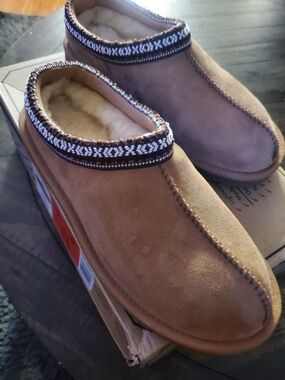 Kirkland Signature Tan Suede Slip-On Fleece-Lined Loafers